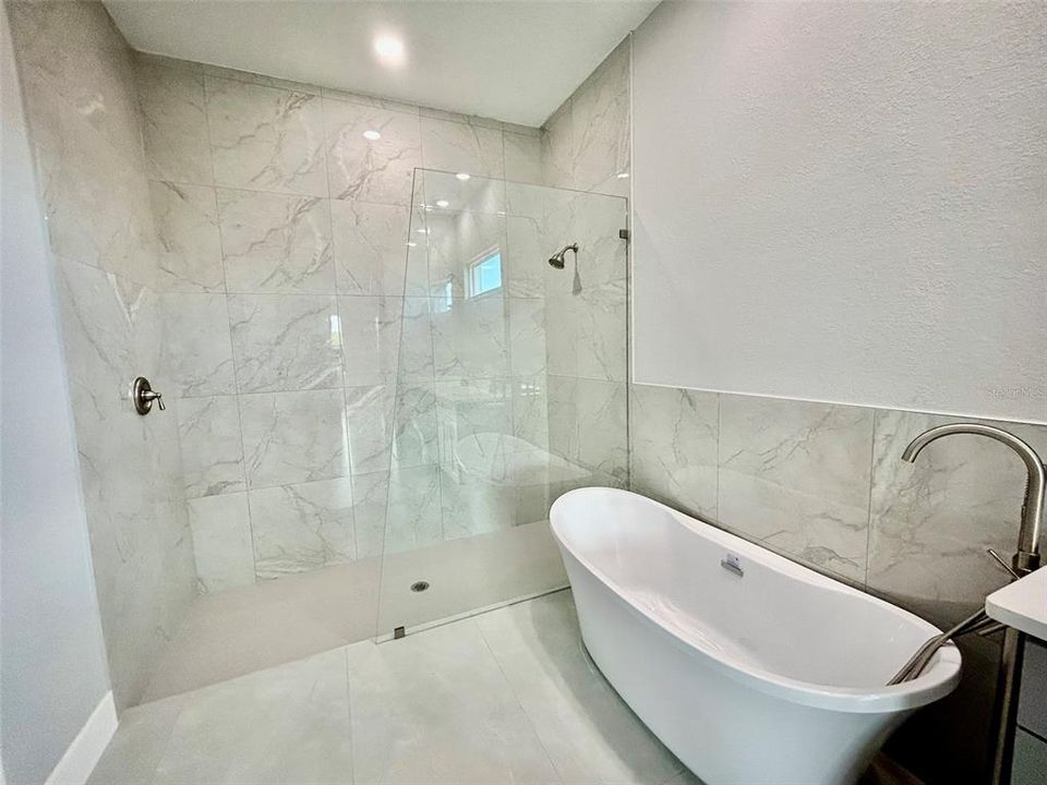 В аренду: $2,995 (4 спален, 3 ванн, 2660 Квадратных фут)