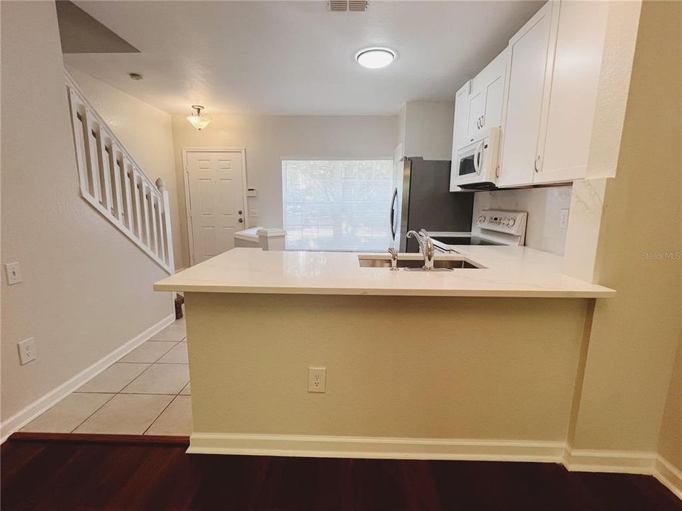 En Venta: $245,000 (2 camas, 2 baños, 1078 Pies cuadrados)