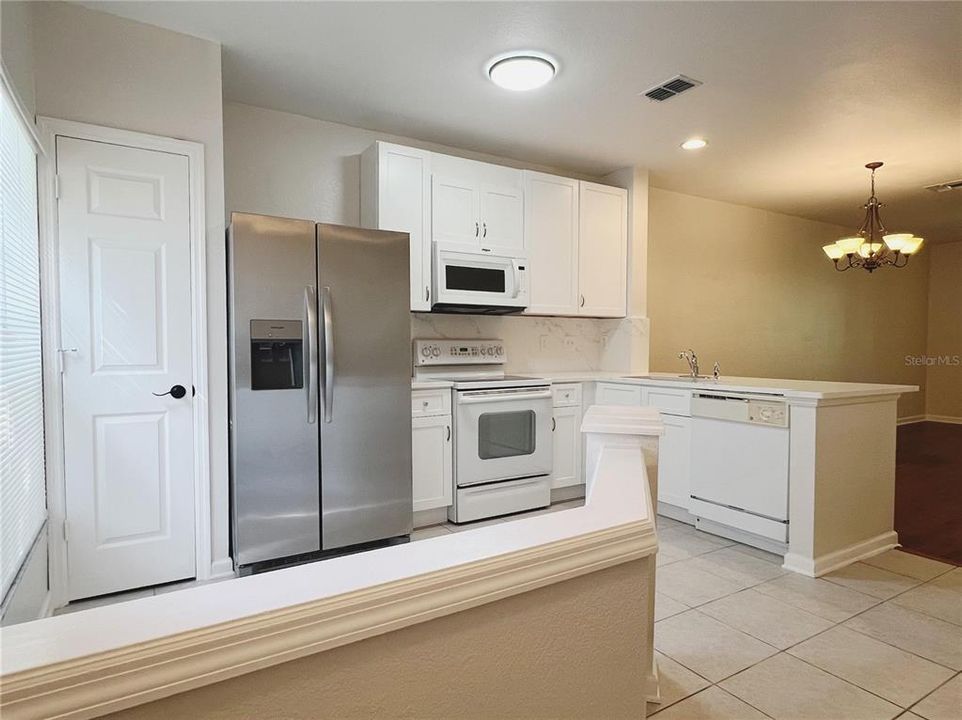 En Venta: $245,000 (2 camas, 2 baños, 1078 Pies cuadrados)
