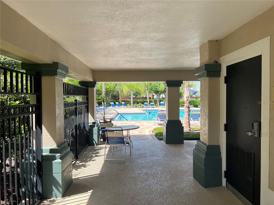 En Venta: $245,000 (2 camas, 2 baños, 1078 Pies cuadrados)