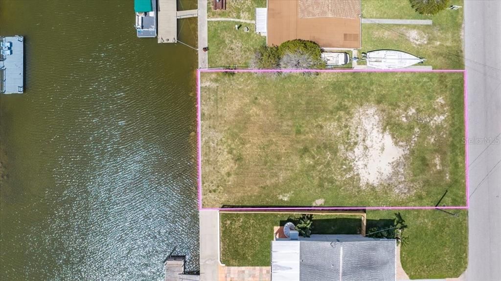 For Sale: $215,000 (0.14 acres)
