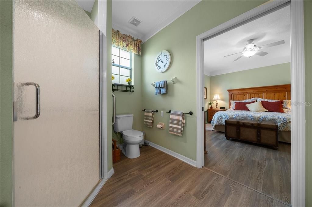 For Sale: $255,000 (2 beds, 2 baths, 1578 Square Feet)