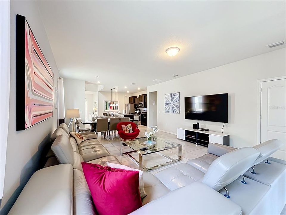 En Venta: $539,000 (7 camas, 5 baños, 3187 Pies cuadrados)