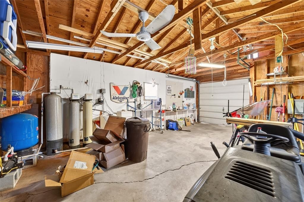 For Sale: $190,000 (2 beds, 2 baths, 1032 Square Feet)