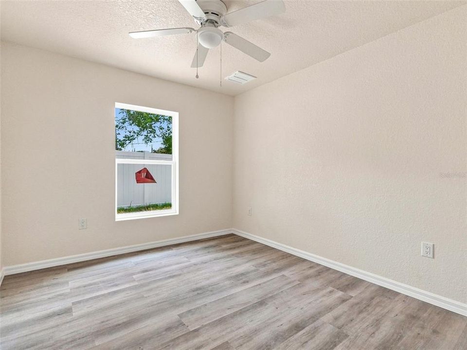 For Sale: $289,900 (3 beds, 2 baths, 1088 Square Feet)