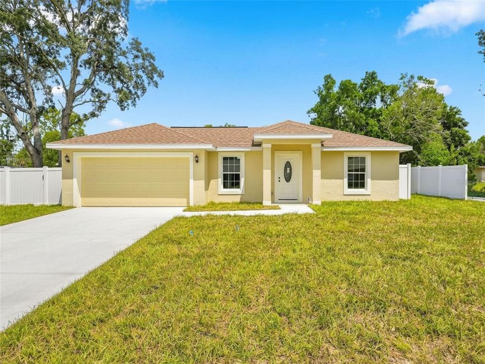 For Sale: $289,900 (3 beds, 2 baths, 1088 Square Feet)