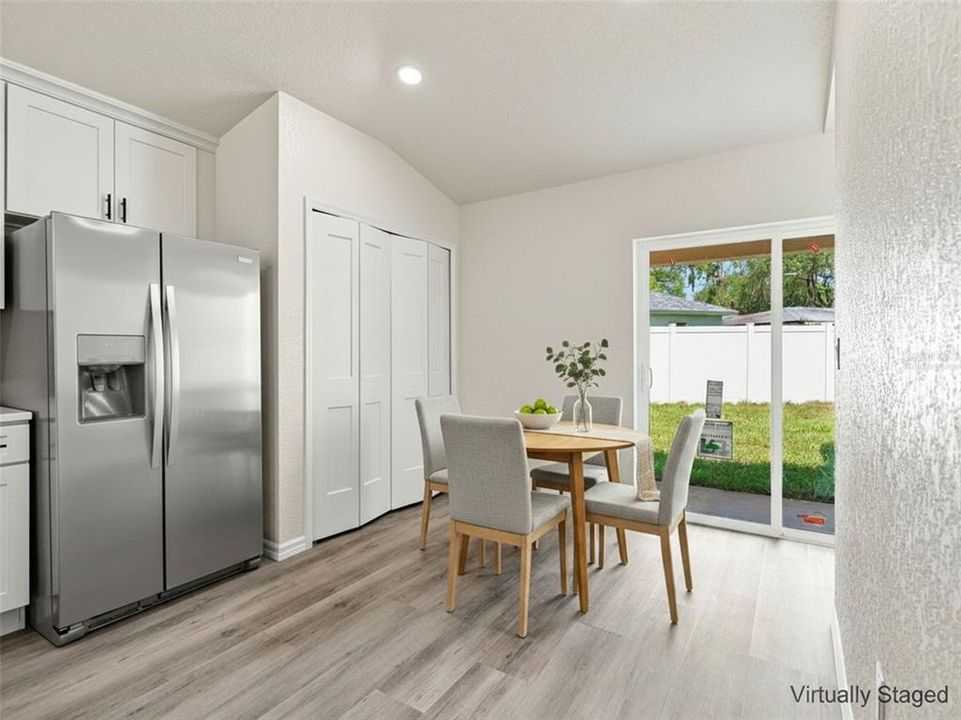 For Sale: $289,900 (3 beds, 2 baths, 1088 Square Feet)