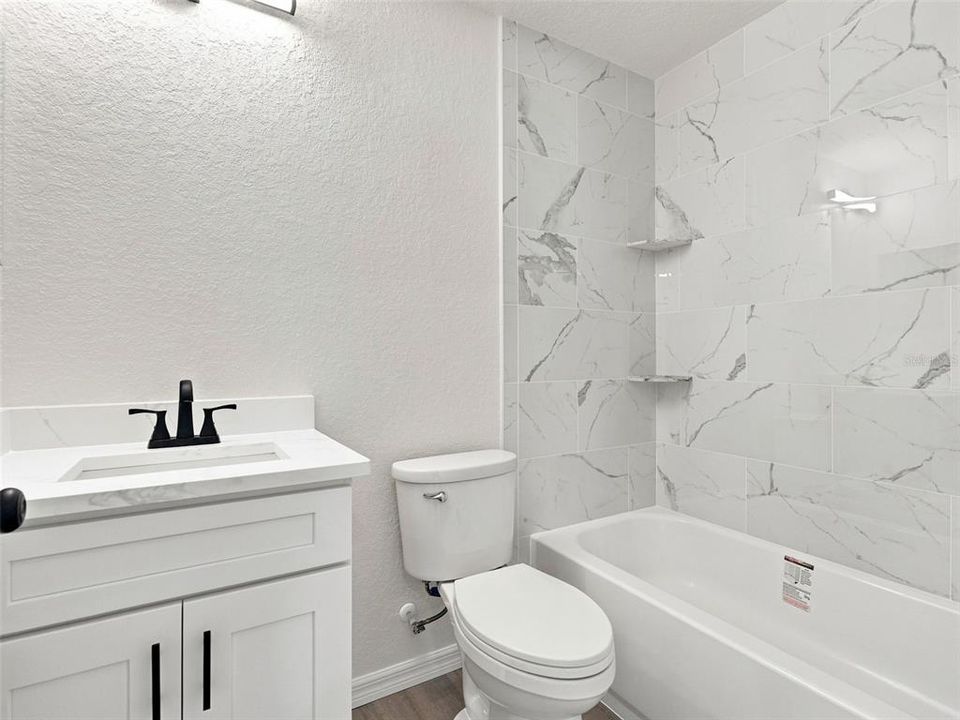 For Sale: $289,900 (3 beds, 2 baths, 1088 Square Feet)