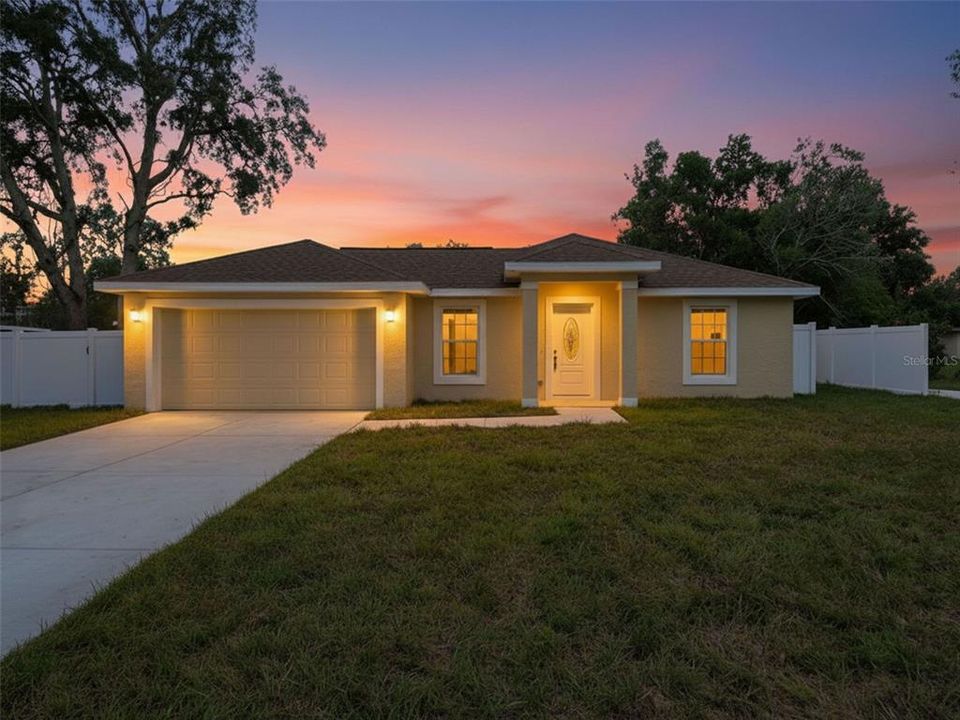 For Sale: $289,900 (3 beds, 2 baths, 1088 Square Feet)