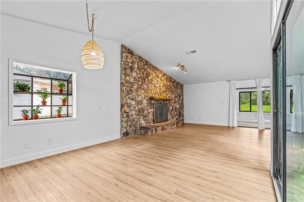En Venta: $565,000 (3 camas, 2 baños, 2898 Pies cuadrados)