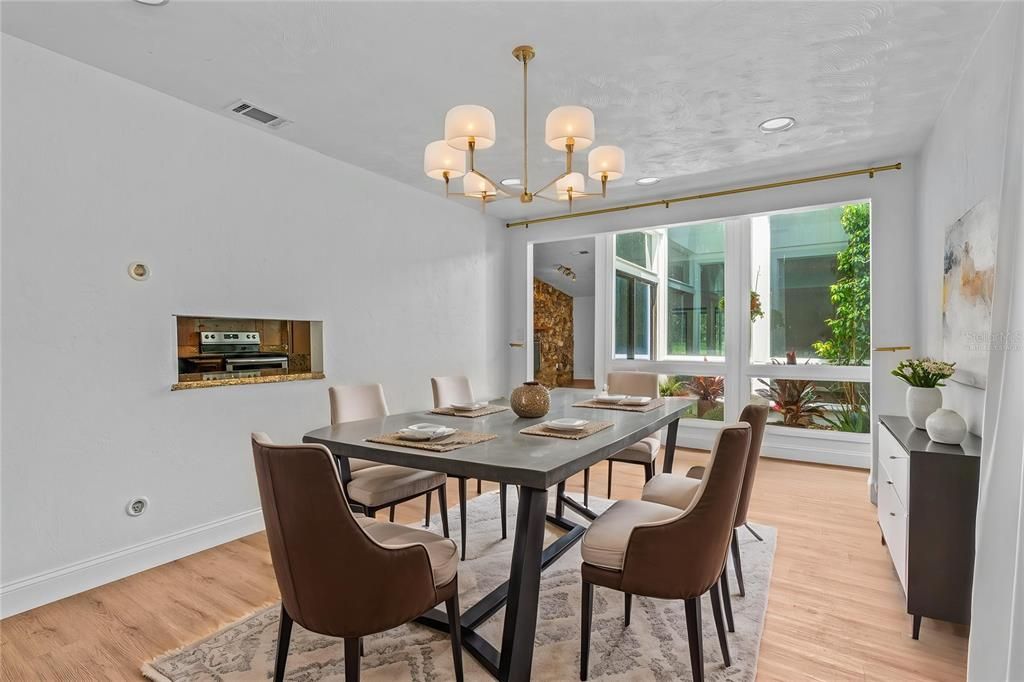 En Venta: $565,000 (3 camas, 2 baños, 2898 Pies cuadrados)
