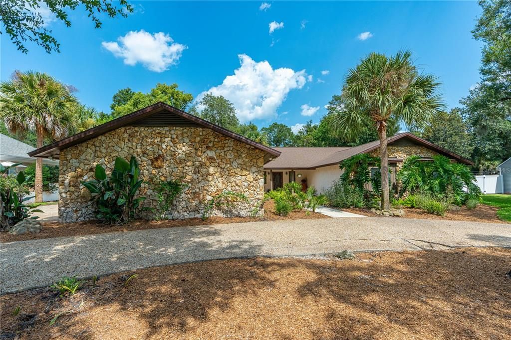 En Venta: $565,000 (3 camas, 2 baños, 2898 Pies cuadrados)