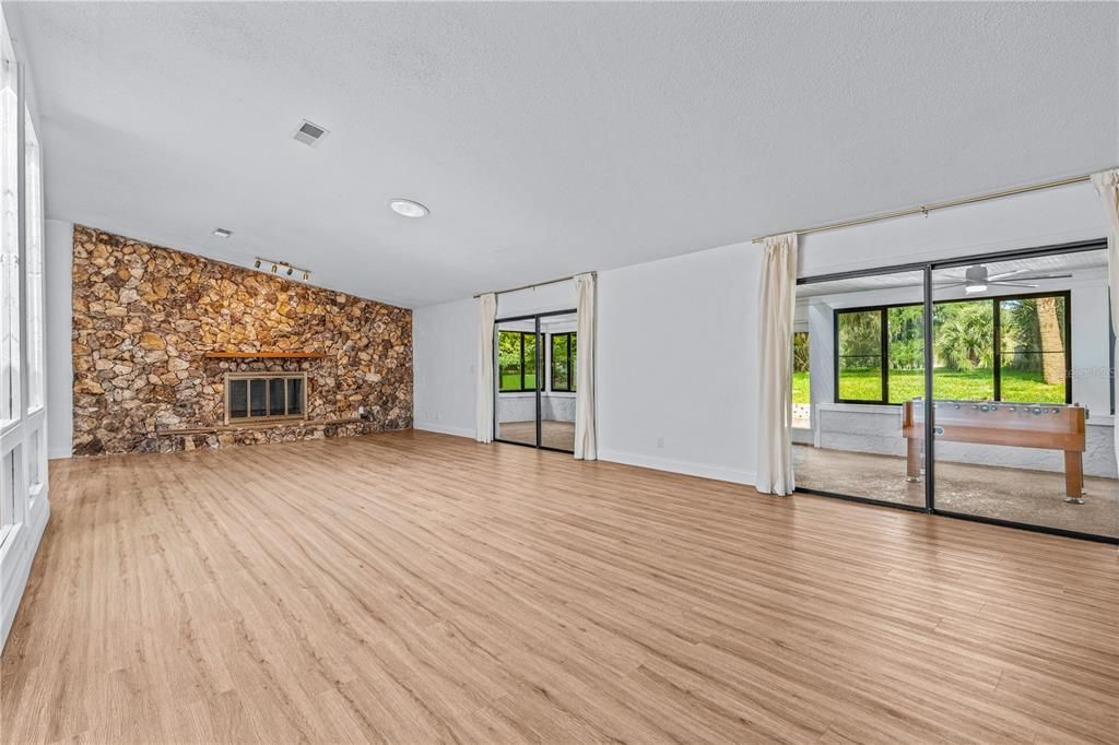 En Venta: $565,000 (3 camas, 2 baños, 2898 Pies cuadrados)