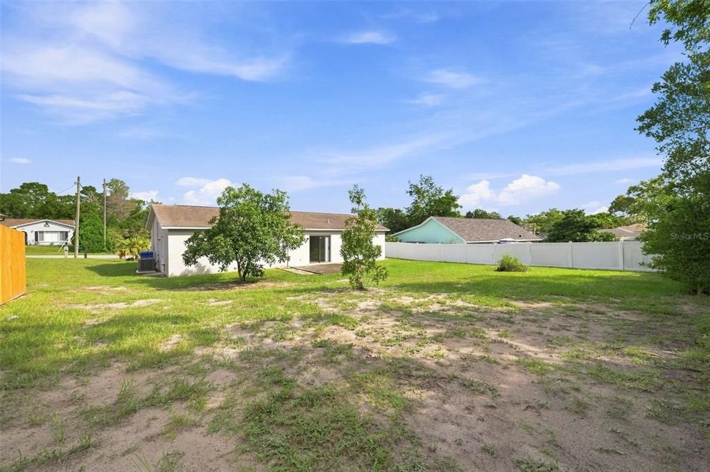 For Sale: $269,900 (3 beds, 2 baths, 1114 Square Feet)