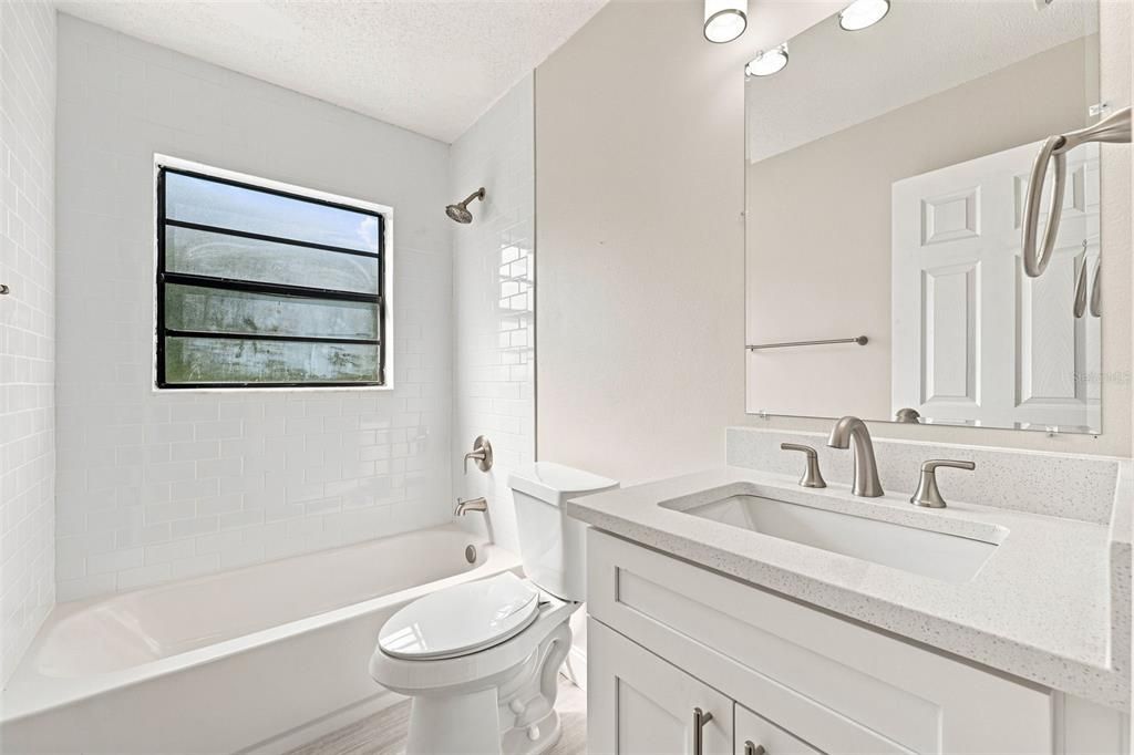 For Sale: $269,900 (3 beds, 2 baths, 1114 Square Feet)