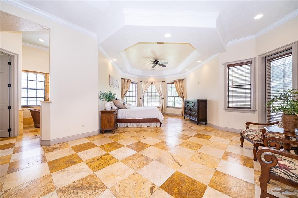 На продажу: $990,990 (4 спален, 4 ванн, 3585 Квадратных фут)