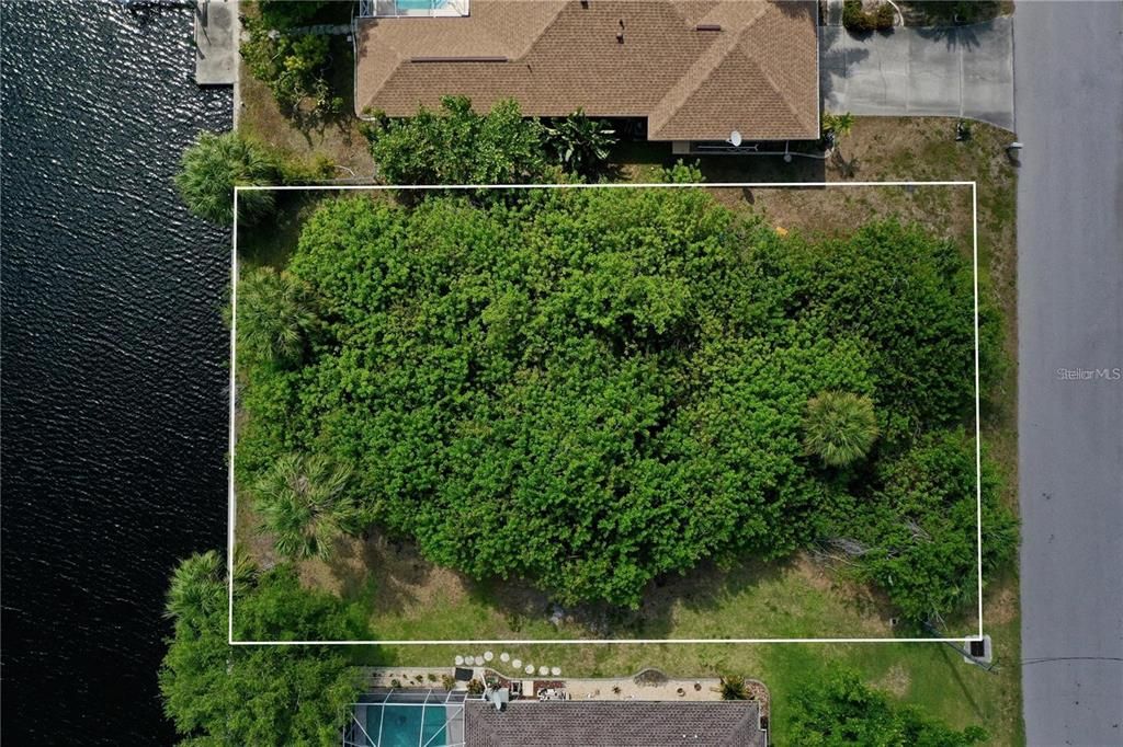 En Venta: $190,000 (0.23 acres)