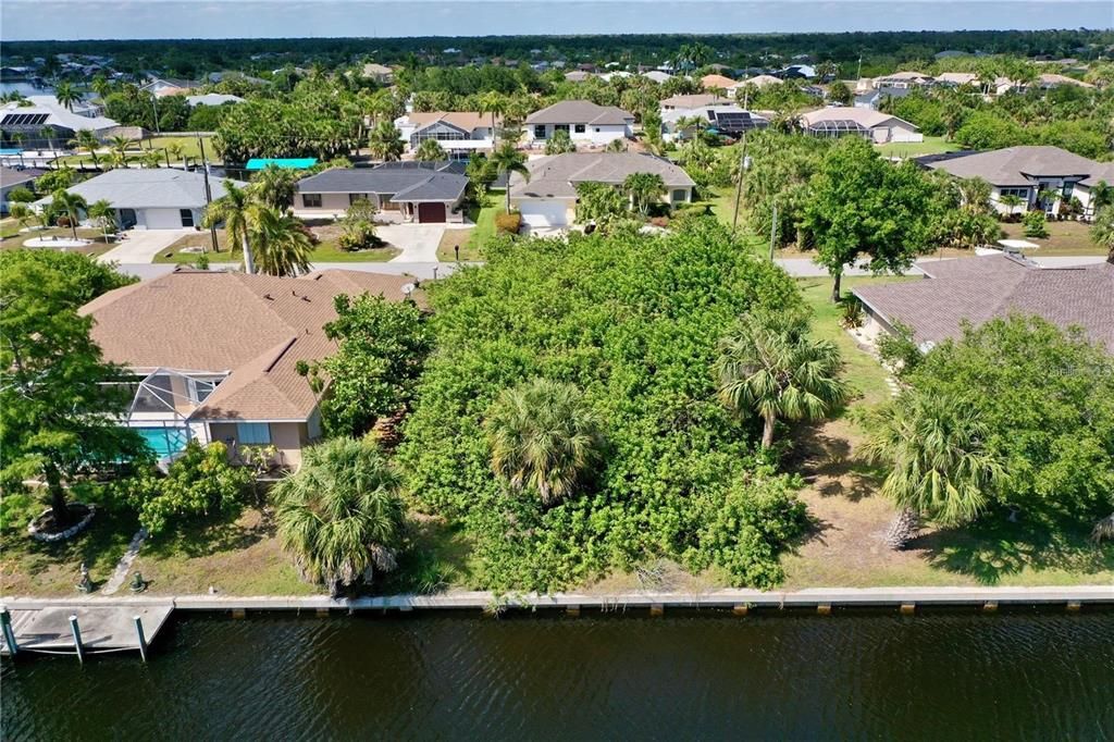 En Venta: $190,000 (0.23 acres)