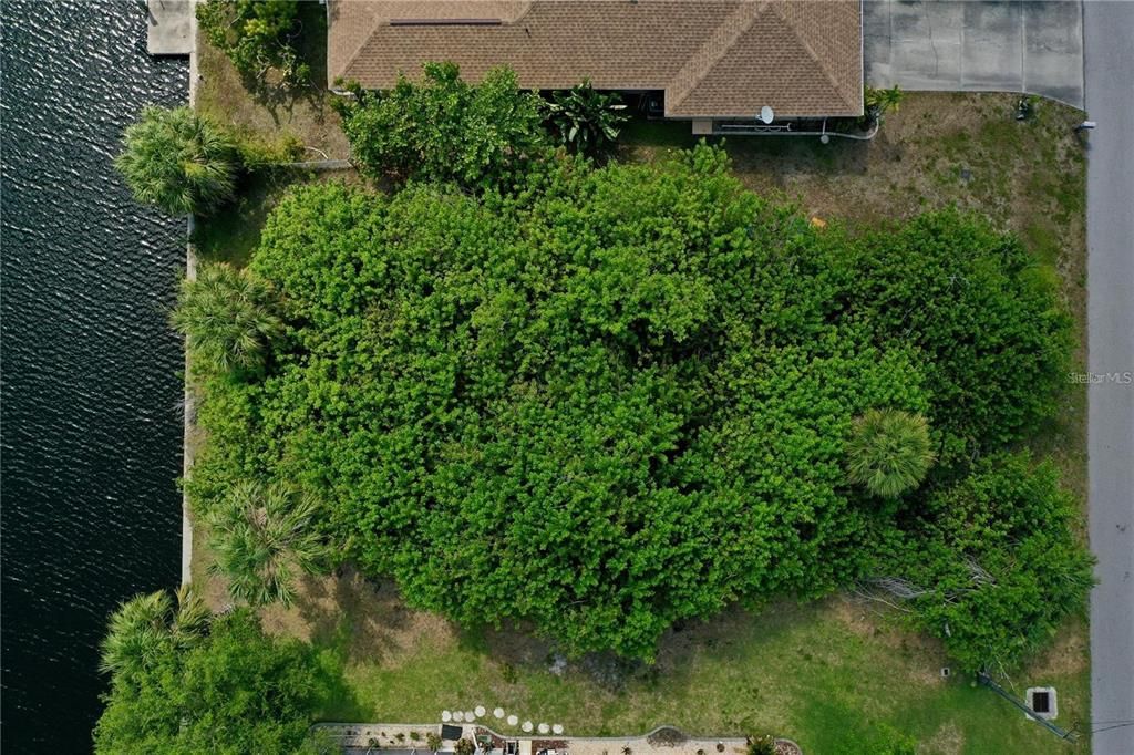 En Venta: $190,000 (0.23 acres)