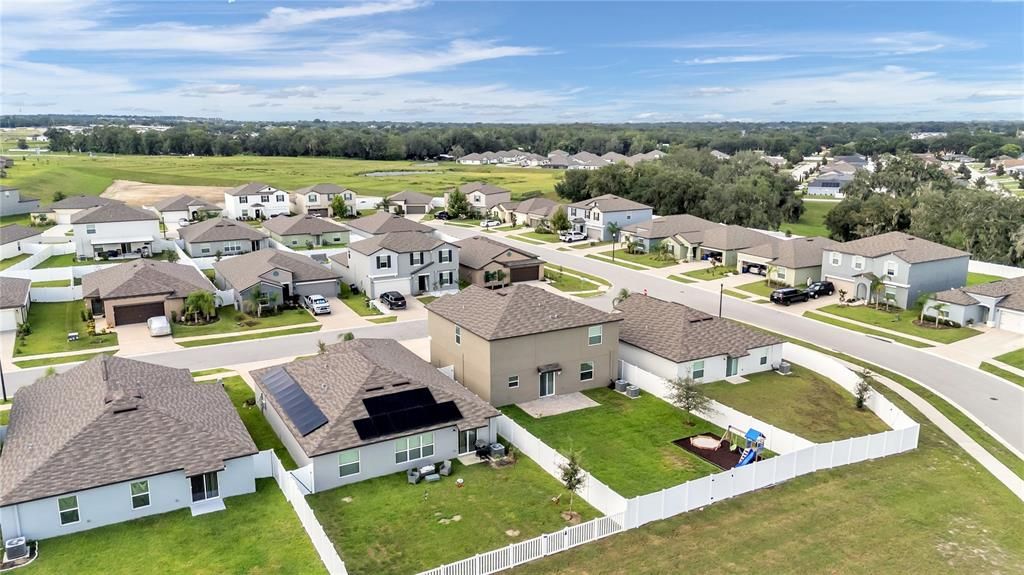 На продажу: $349,000 (4 спален, 2 ванн, 2587 Квадратных фут)