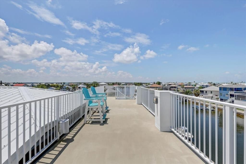 For Sale: $1,250,000 (5 beds, 3 baths, 2720 Square Feet)