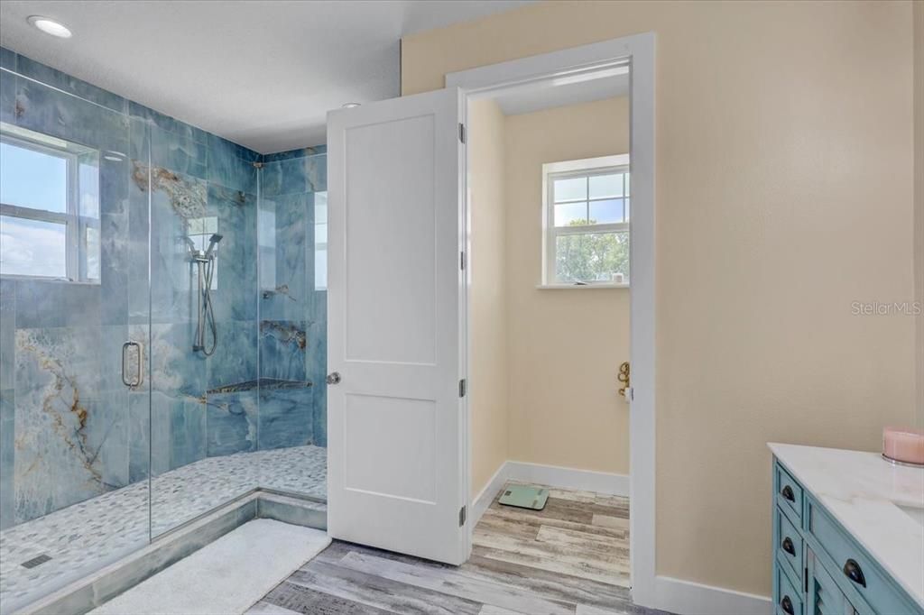 For Sale: $1,250,000 (5 beds, 3 baths, 2720 Square Feet)