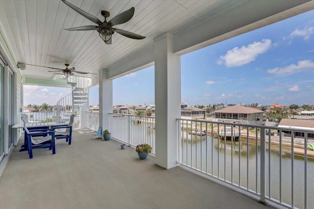 For Sale: $1,250,000 (5 beds, 3 baths, 2720 Square Feet)
