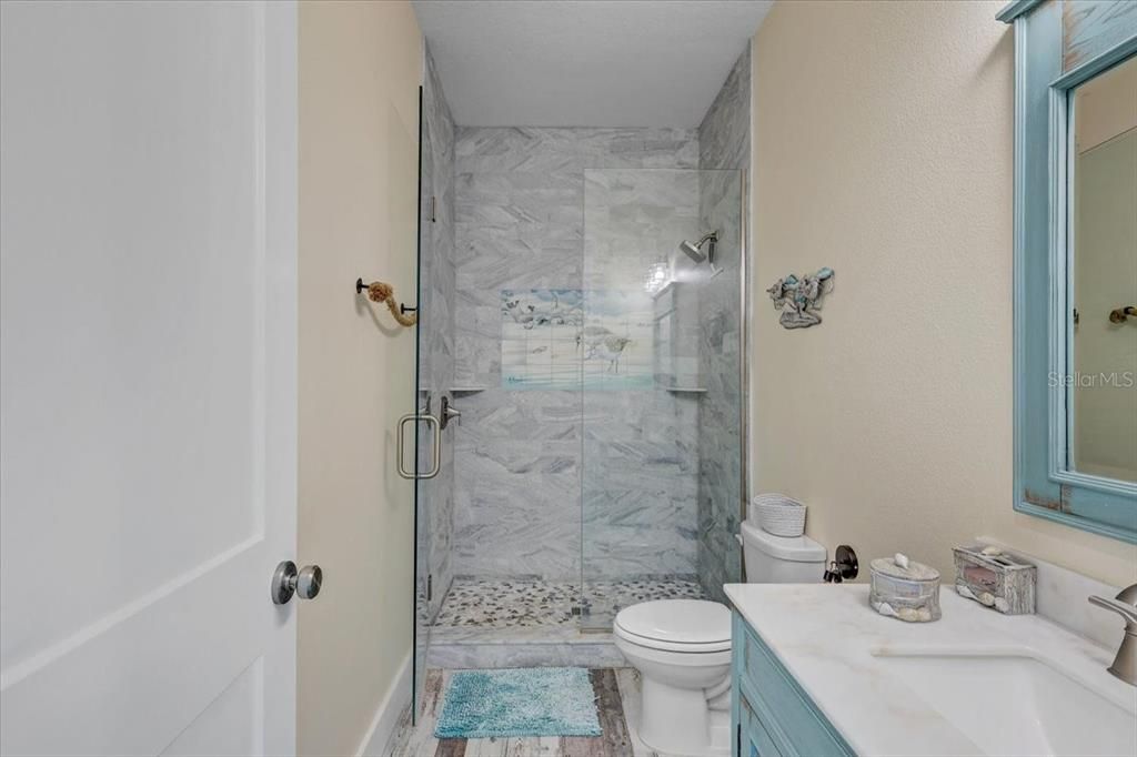 For Sale: $1,250,000 (5 beds, 3 baths, 2720 Square Feet)