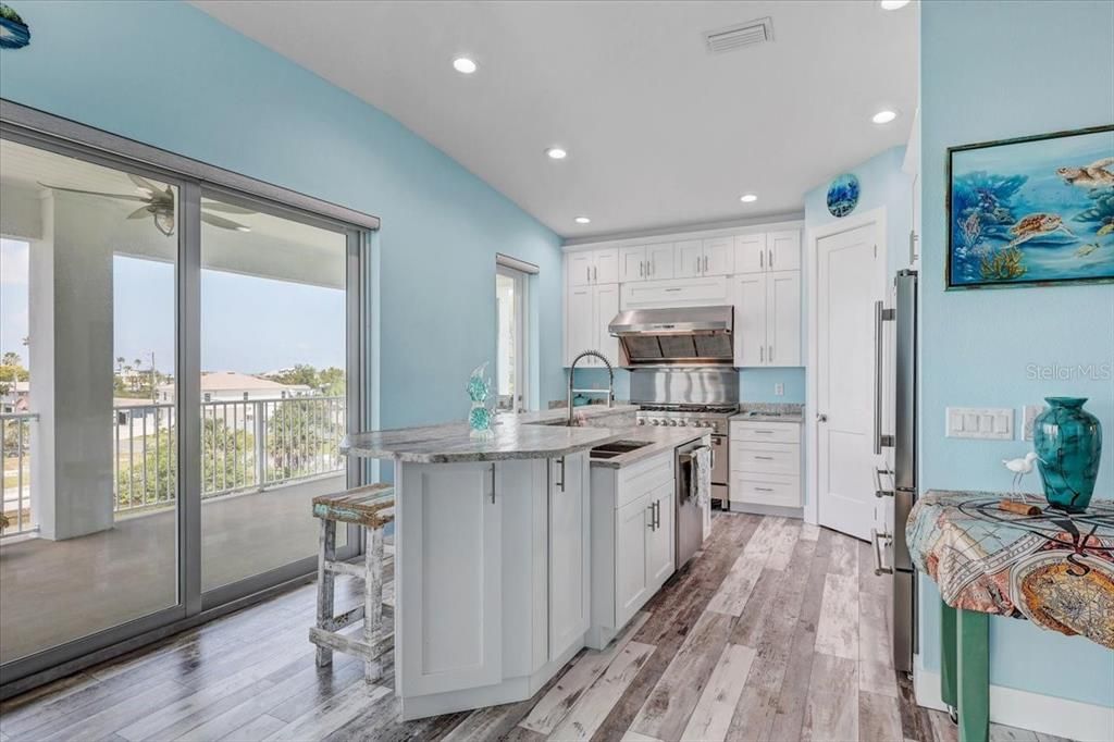 For Sale: $1,250,000 (5 beds, 3 baths, 2720 Square Feet)