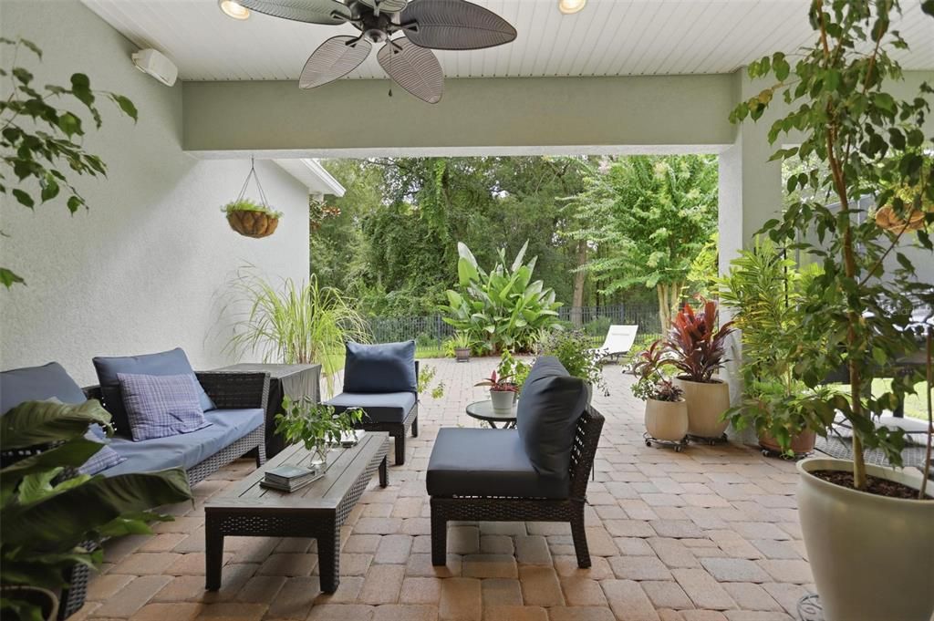 En Venta: $469,900 (3 camas, 2 baños, 2034 Pies cuadrados)