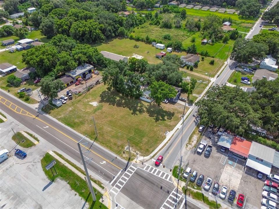 待售: $225,000 (0.64 acres)