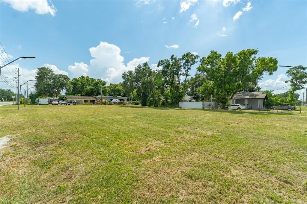 待售: $225,000 (0.64 acres)