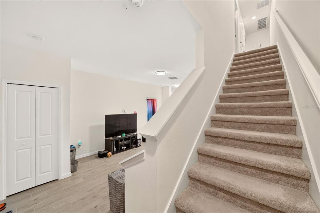 For Sale: $187,000 (2 beds, 2 baths, 1223 Square Feet)