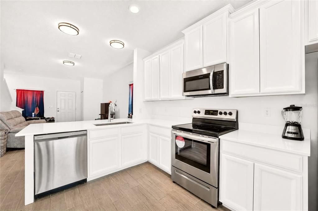For Sale: $187,000 (2 beds, 2 baths, 1223 Square Feet)