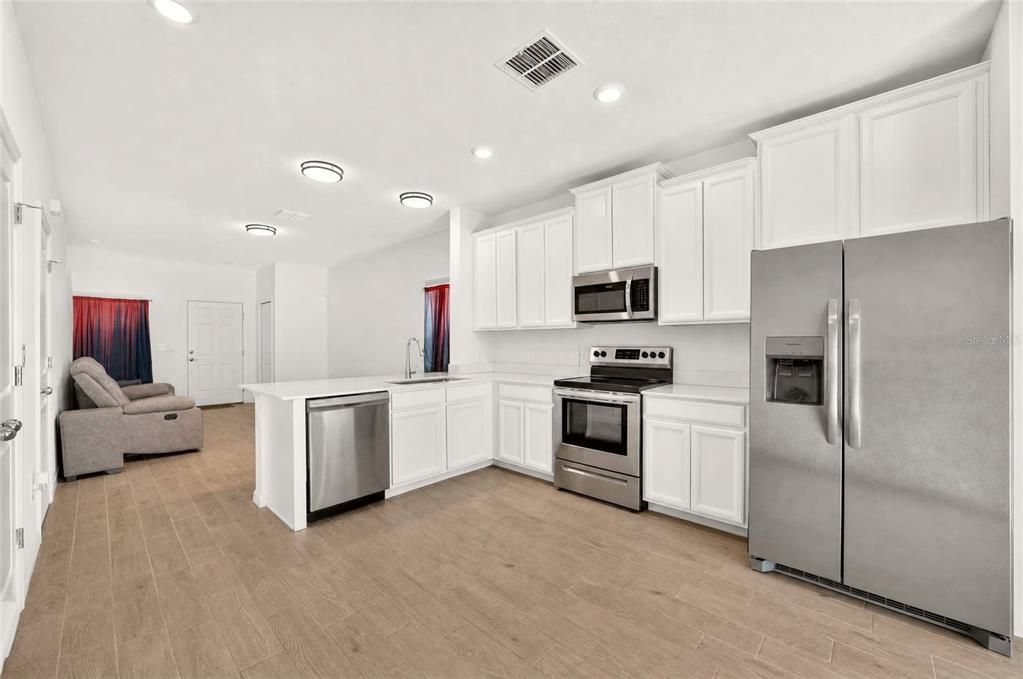 For Sale: $187,000 (2 beds, 2 baths, 1223 Square Feet)
