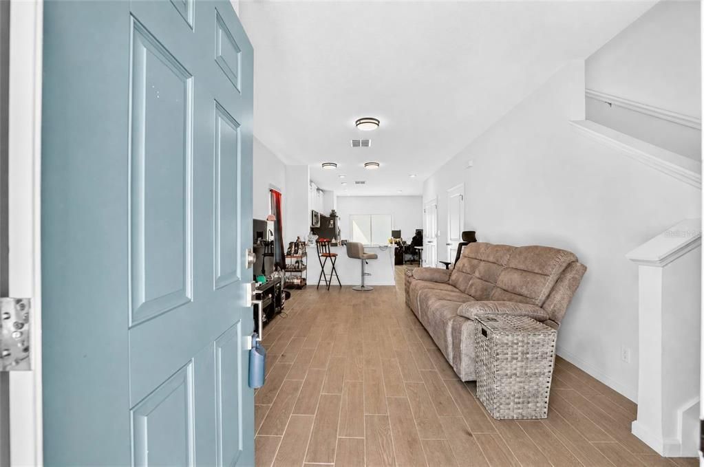 For Sale: $187,000 (2 beds, 2 baths, 1223 Square Feet)