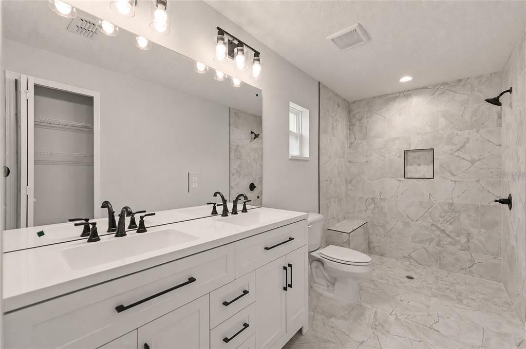 For Sale: $254,900 (3 beds, 2 baths, 1362 Square Feet)