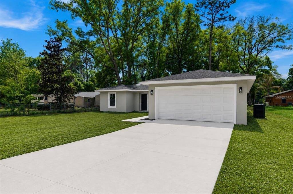 For Sale: $254,900 (3 beds, 2 baths, 1362 Square Feet)