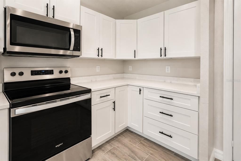 For Sale: $254,900 (3 beds, 2 baths, 1362 Square Feet)