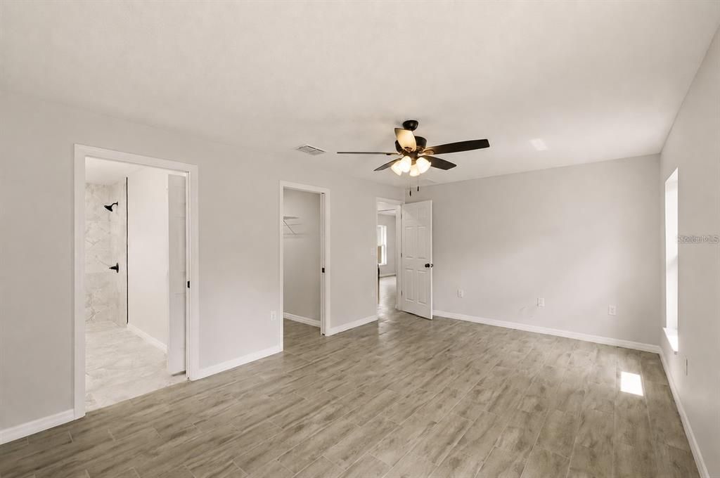 For Sale: $254,900 (3 beds, 2 baths, 1362 Square Feet)