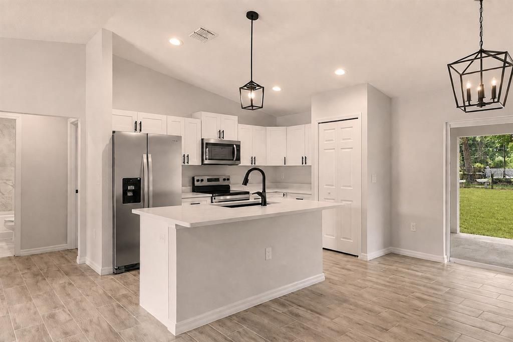 For Sale: $254,900 (3 beds, 2 baths, 1362 Square Feet)