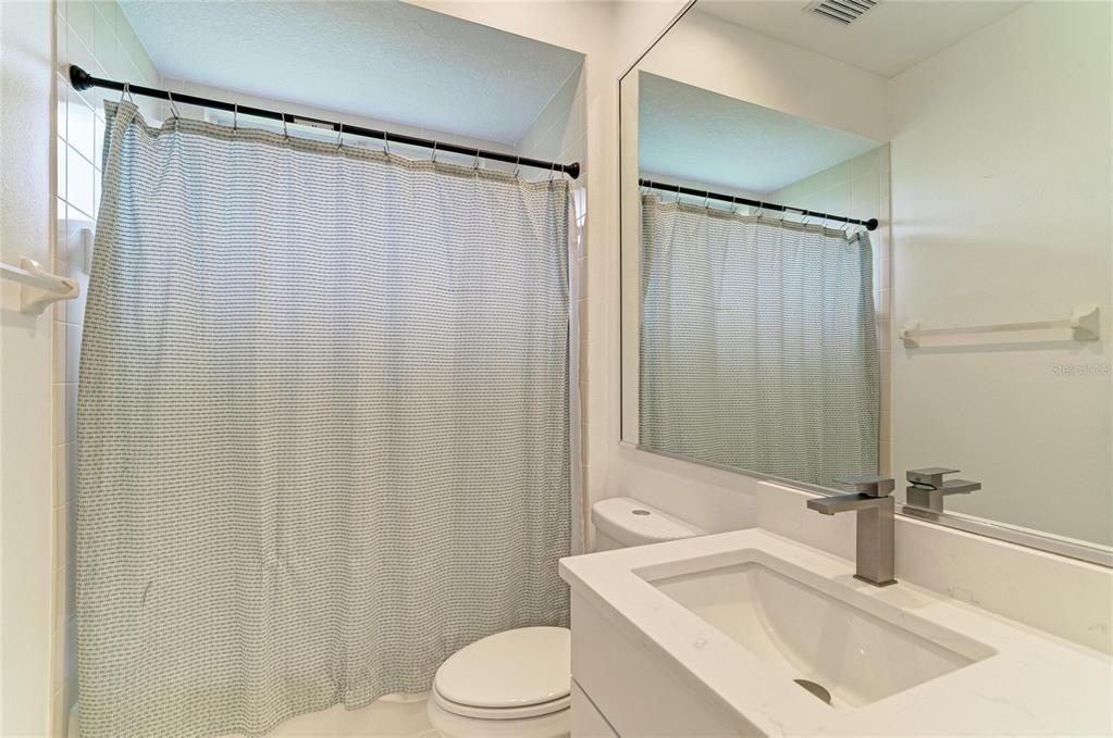 For Sale: $875,000 (5 beds, 3 baths, 2643 Square Feet)