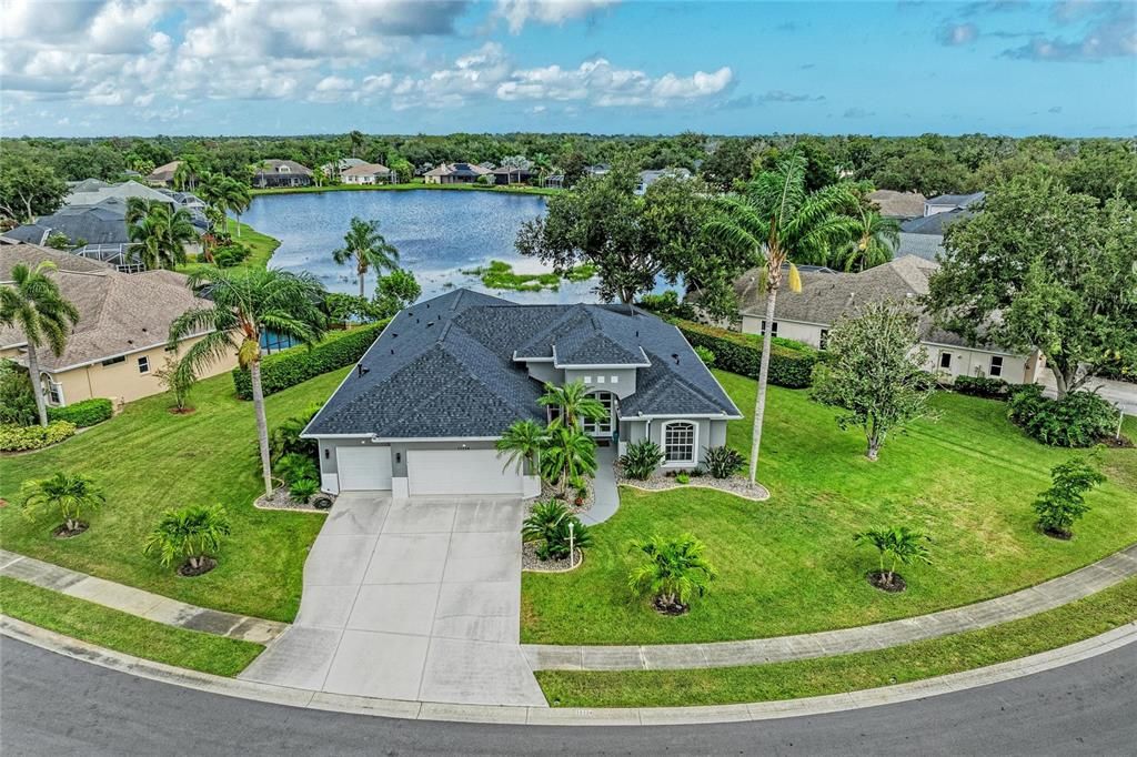 For Sale: $875,000 (5 beds, 3 baths, 2643 Square Feet)