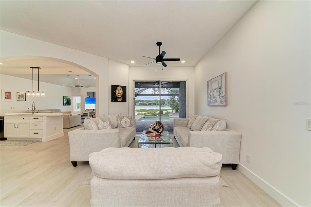For Sale: $875,000 (5 beds, 3 baths, 2643 Square Feet)