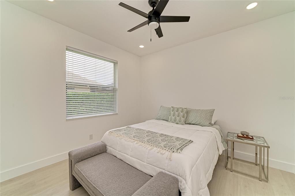 For Sale: $875,000 (5 beds, 3 baths, 2643 Square Feet)