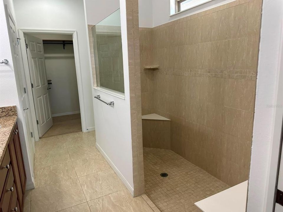 На продажу: $399,000 (3 спален, 2 ванн, 2028 Квадратных фут)