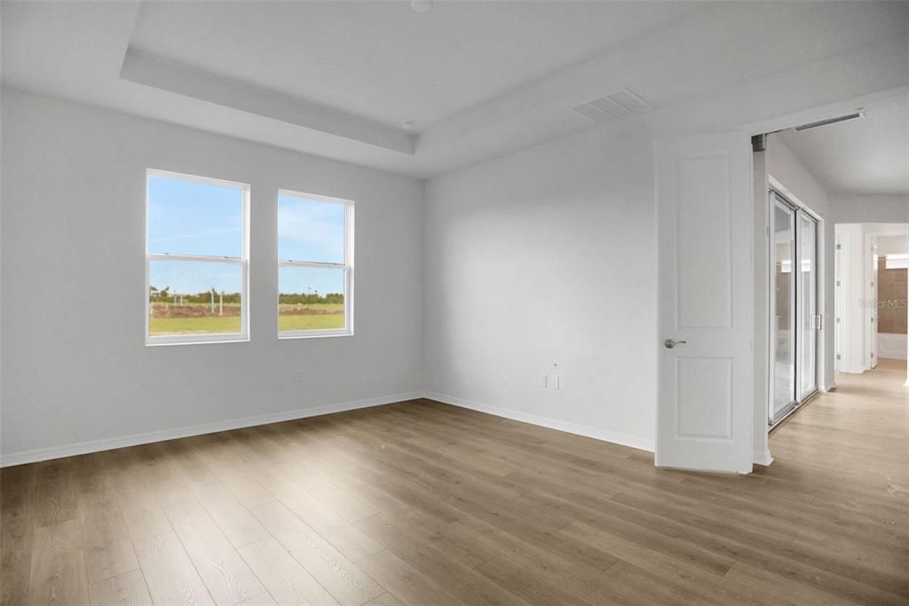 En Venta: $624,990 (3 camas, 3 baños, 2723 Pies cuadrados)
