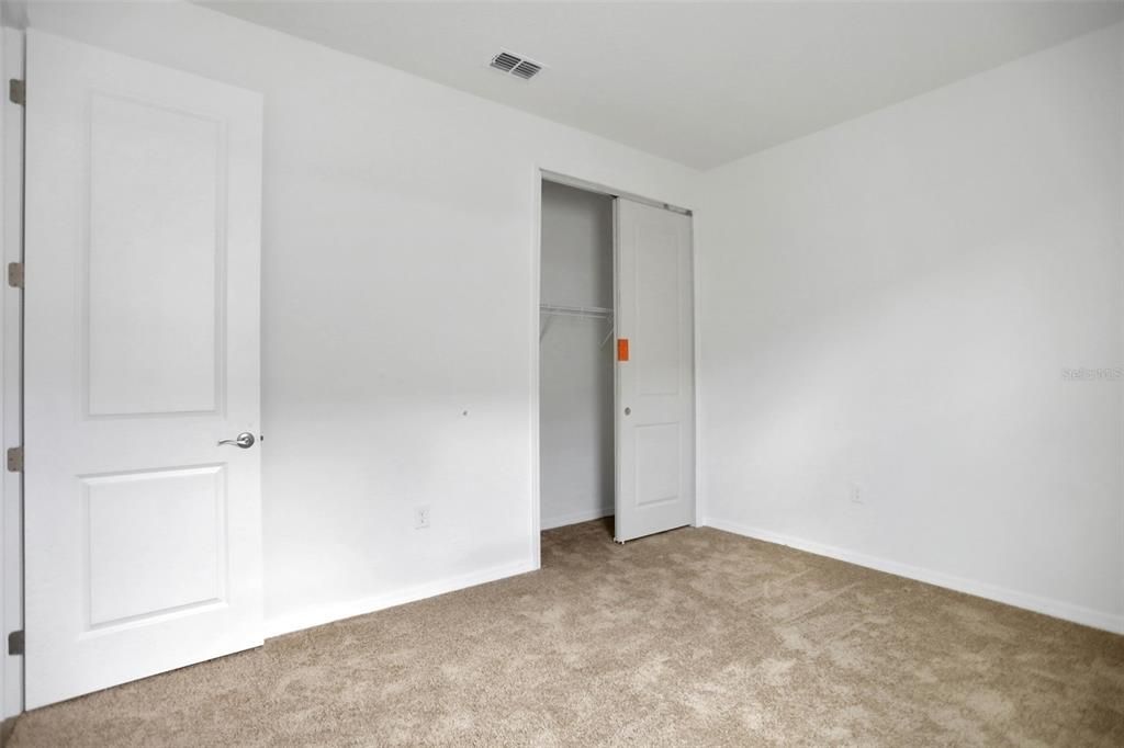 En Venta: $624,990 (3 camas, 3 baños, 2723 Pies cuadrados)