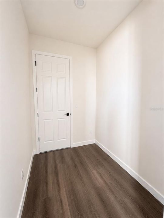 En Venta: $439,000 (5 camas, 3 baños, 3011 Pies cuadrados)