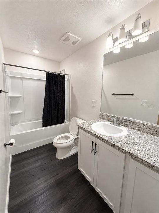 En Venta: $439,000 (5 camas, 3 baños, 3011 Pies cuadrados)